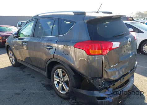 2015 Toyota Rav4 Xle z USA, uszkodzony, nr VIN 2T3WFREV2FW158488